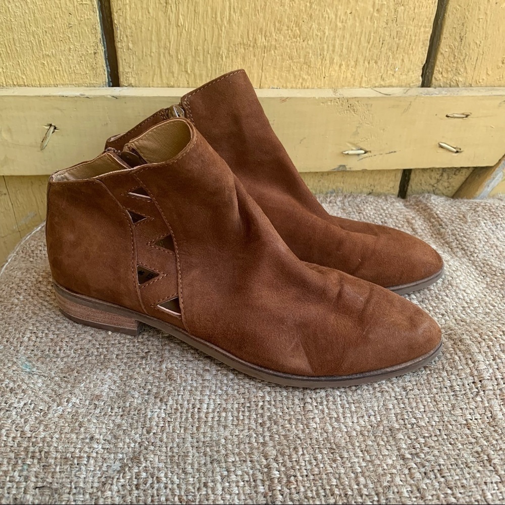 Lucky Brand Jakeela Suede Cutout Ankle Booties 6.5